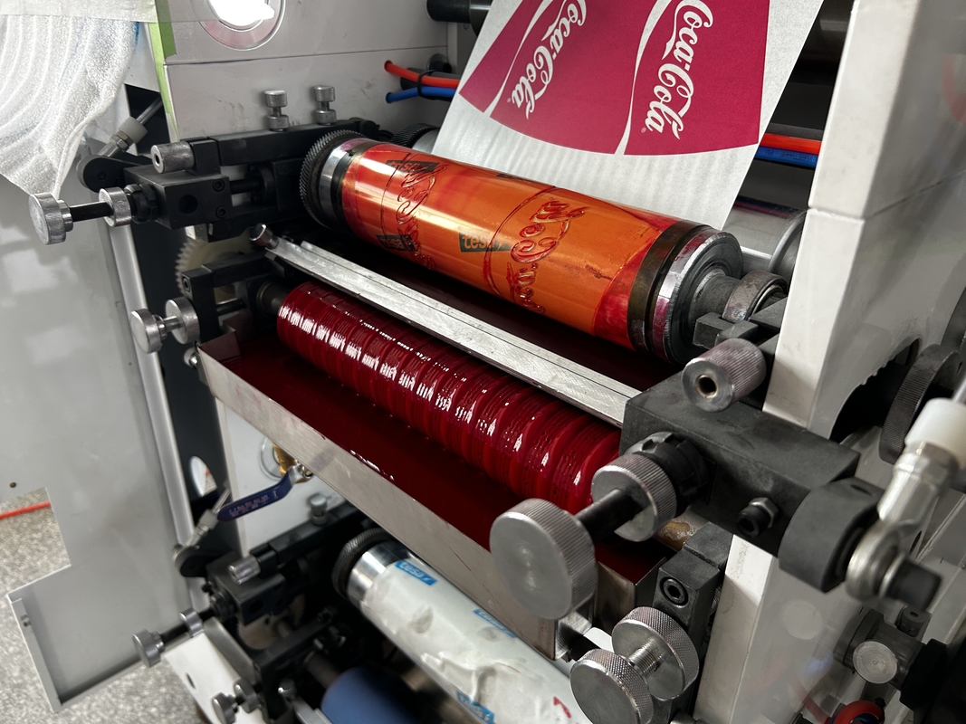 Ημι αυτόματη μηχανή εκτύπωσης ετικετών Flexo 2 χρώματος 320mm 80m/λεπτό